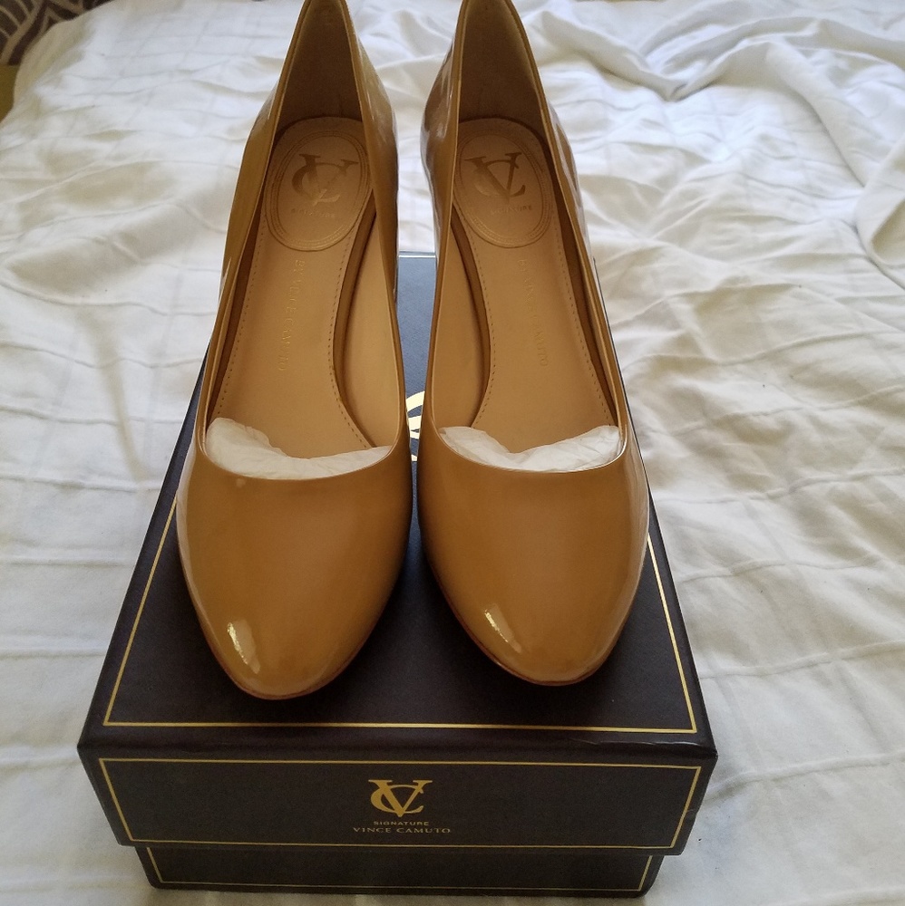 Vince Camuto Tan Pump